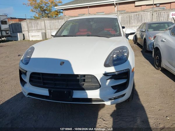 2017 PORSCHE MACAN GTS — I12