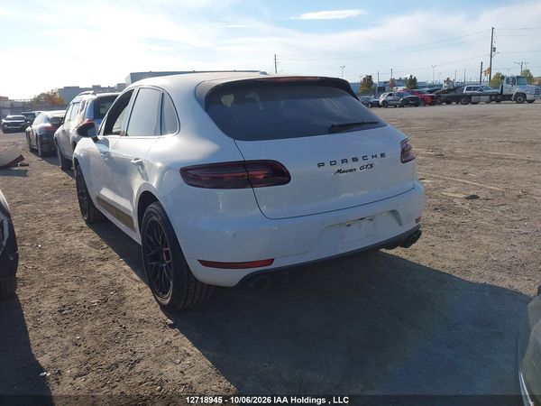 2017 PORSCHE MACAN GTS — I14
