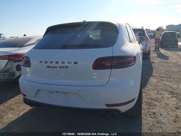2017 PORSCHE MACAN GTS — I16
