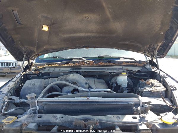 2016 RAM 1500 Sport — I10