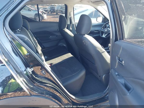 2021 NISSAN KICKS SV — I8
