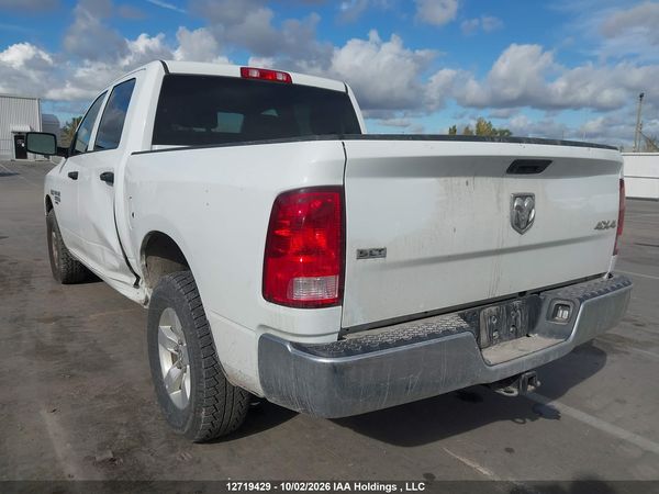 2023 RAM 1500 CLASSIC SLT — I3