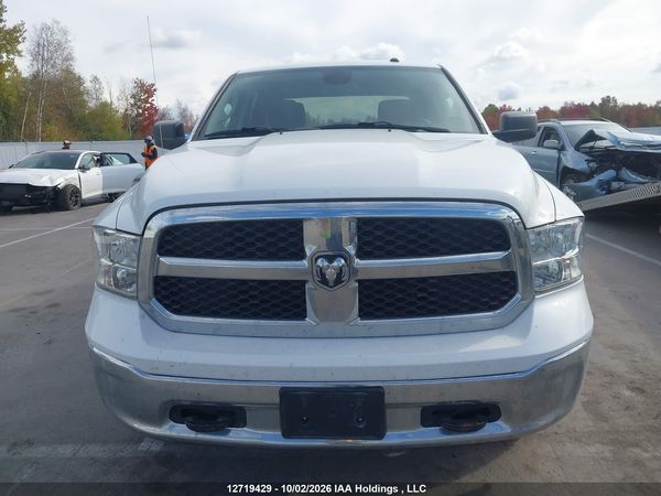 2023 RAM 1500 CLASSIC SLT — I12