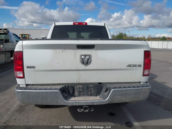 2023 RAM 1500 CLASSIC SLT — I16