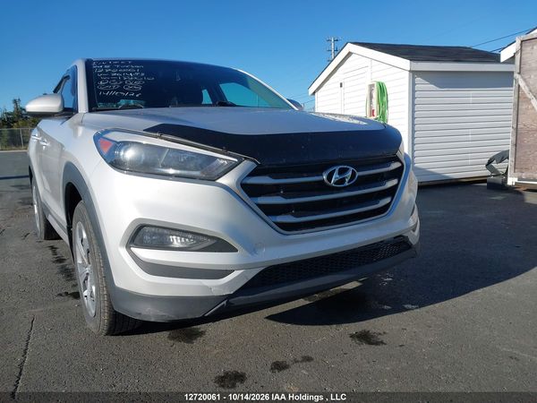 2018 HYUNDAI TUCSON BASE 2.0L — I6