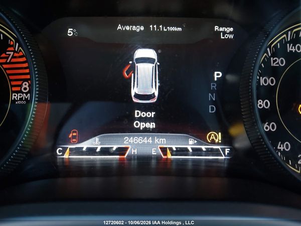 2016 JEEP CHEROKEE TRAILHAWK — I15