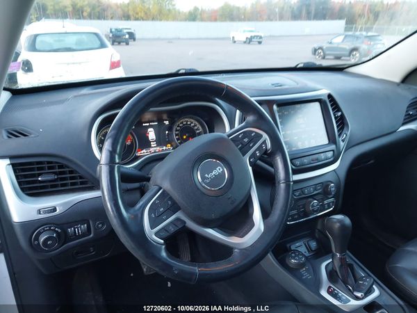 2016 JEEP CHEROKEE TRAILHAWK — I20