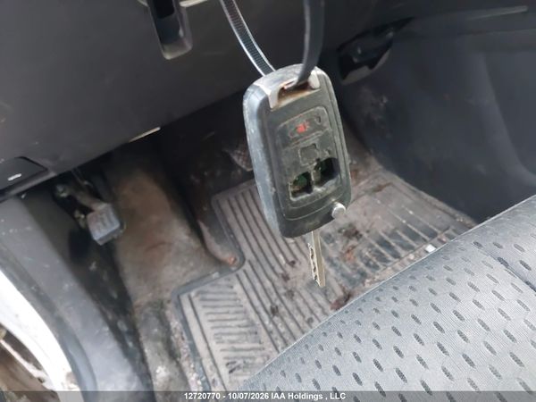 2012 CHEVROLET EQUINOX LS — I11