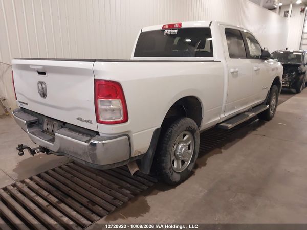 2022 RAM 3500 BIG HORN — I4