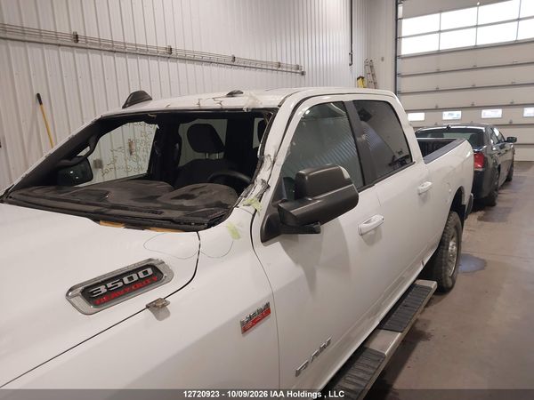 2022 RAM 3500 BIG HORN — I6