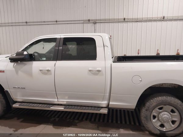 2022 RAM 3500 BIG HORN — I14