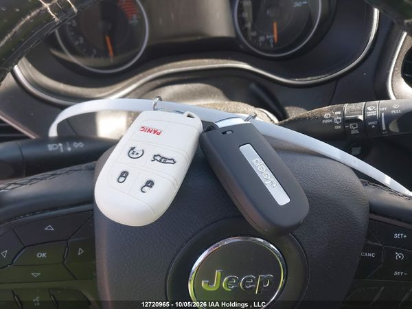 2019 JEEP CHEROKEE TRAILHAWK — I10