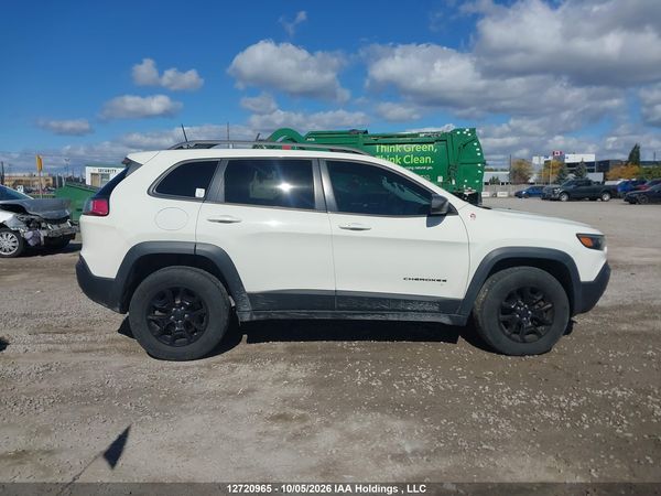 2019 JEEP CHEROKEE TRAILHAWK — I12