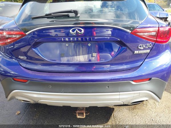 2017 INFINITI QX30 LUXURY/PREMIUM/SPORT — I22