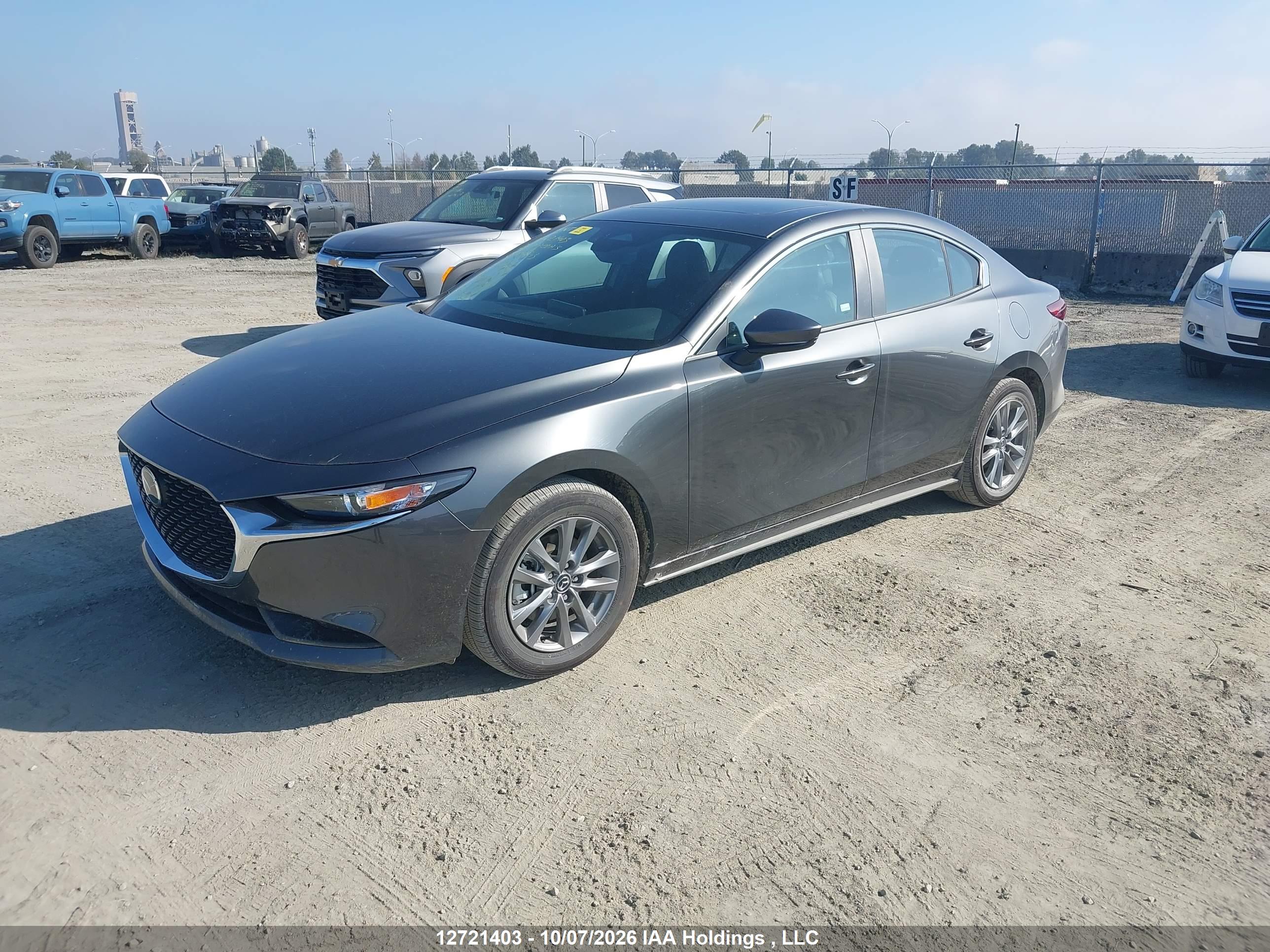 2026 MAZDA 3 PREFERRED/CARBON EDITION — I2