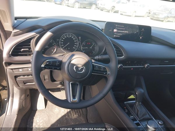 2026 MAZDA 3 PREFERRED/CARBON EDITION — I19