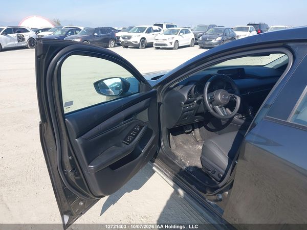 2026 MAZDA 3 PREFERRED/CARBON EDITION — I20