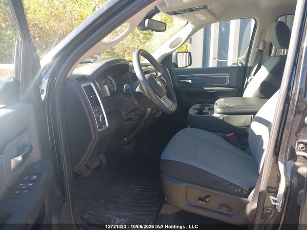 2023 RAM 1500 CLASSIC SLT — I5