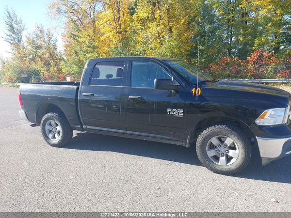 2023 RAM 1500 CLASSIC SLT — I13