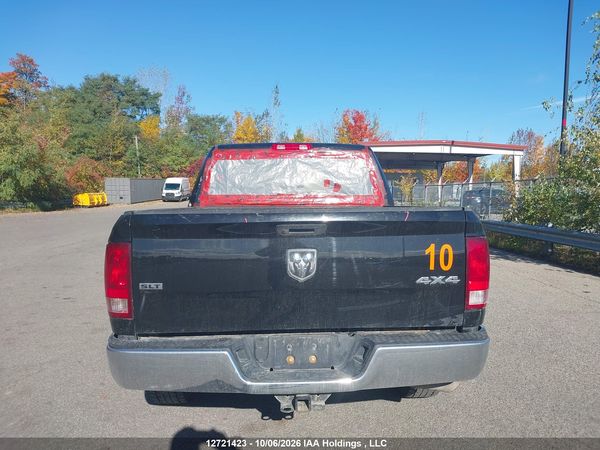 2023 RAM 1500 CLASSIC SLT — I16