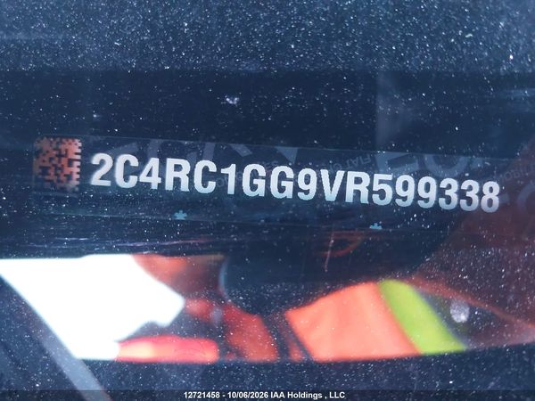2027 CHRYSLER PACIFICA Limited — I20