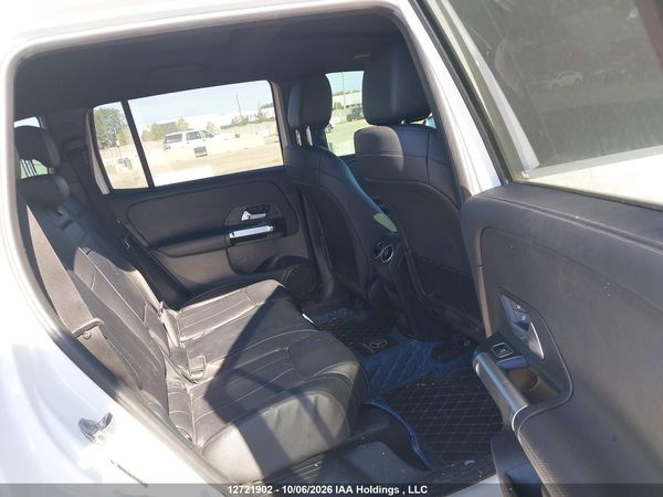 2021 MERCEDES-BENZ GLB 250 4MATIC — I8