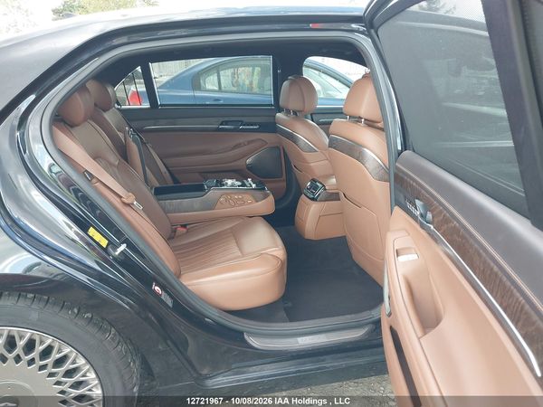 2020 GENESIS G90 — I8