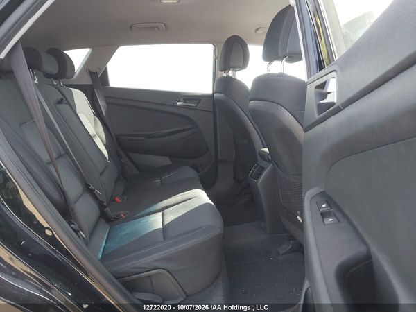 2017 HYUNDAI TUCSON LIMITED/SPORT AND ECO/SE — I8