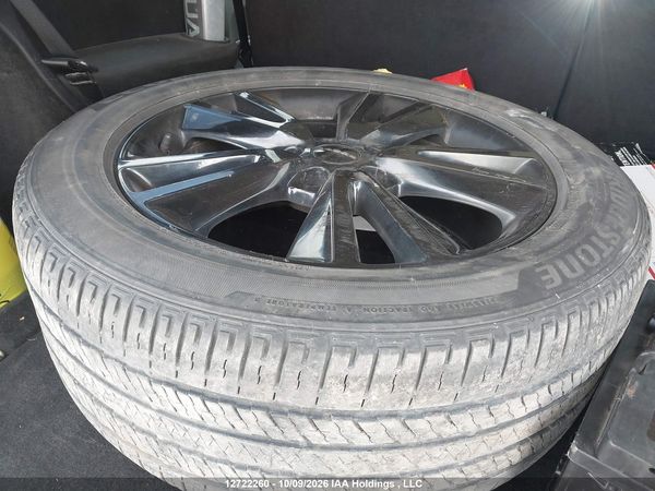 2013 DODGE DURANGO SXT — I12