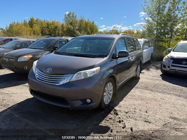 2013 TOYOTA SIENNA XLE/LIMITED — I6