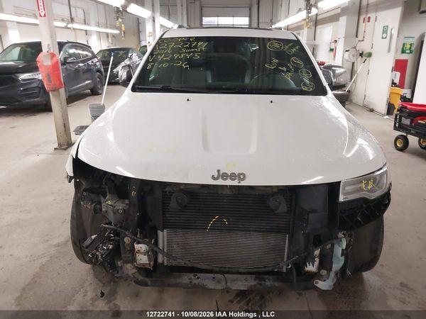 2016 JEEP GRAND CHEROKEE SUMMIT — I13