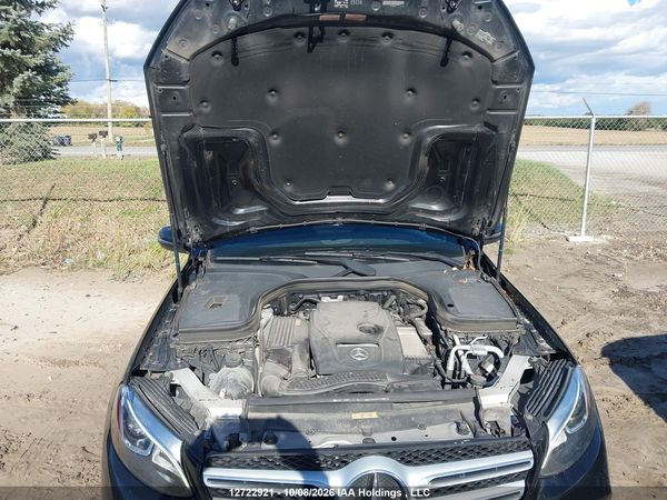 2017 MERCEDES-BENZ GLC 300 4MATIC — I10