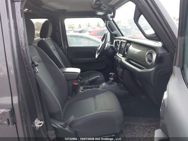 2020 JEEP WRANGLER UNLIMITED SAHARA — I5