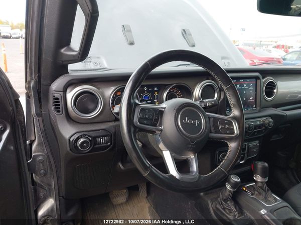 2020 JEEP WRANGLER UNLIMITED SAHARA — I18