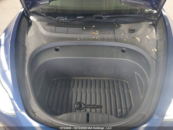 2021 TESLA MODEL 3 — I10
