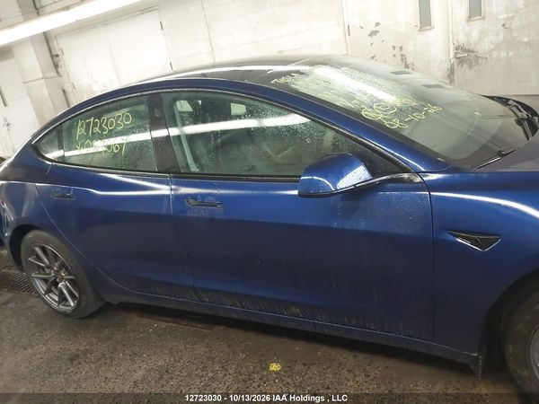 2021 TESLA MODEL 3 — I13