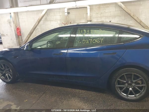 2021 TESLA MODEL 3 — I14