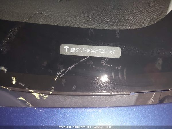 2021 TESLA MODEL 3 — I21