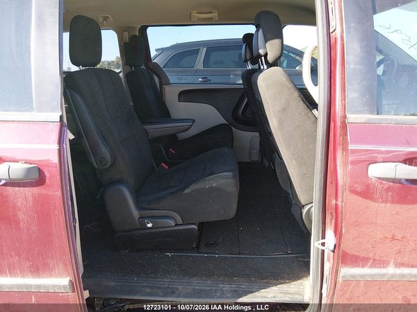 2017 DODGE GRAND CARAVAN SE — I8