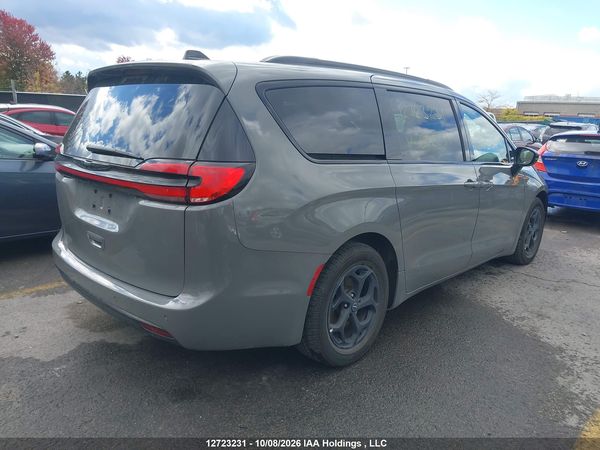 2025 CHRYSLER PACIFICA LIMITED — I4