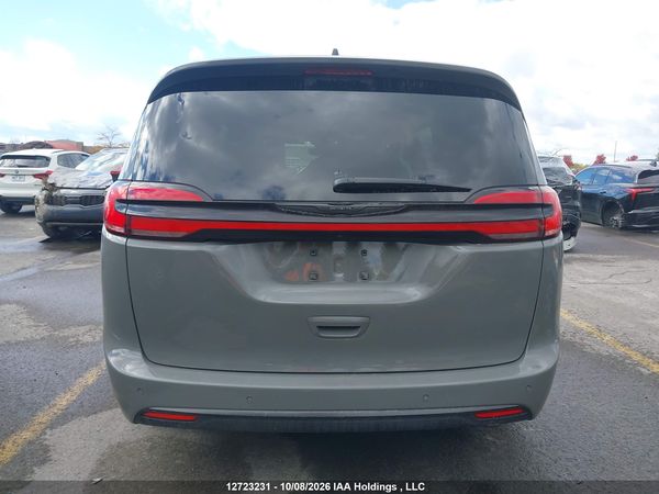 2025 CHRYSLER PACIFICA LIMITED — I17