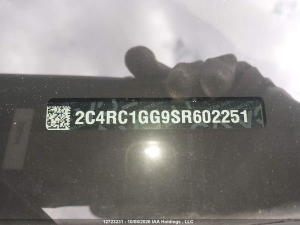 2025 CHRYSLER PACIFICA LIMITED — I20