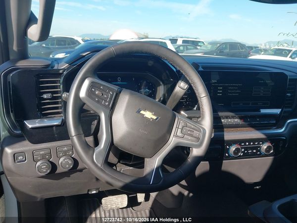 2026 CHEVROLET SILVERADO K1500 LT — I20