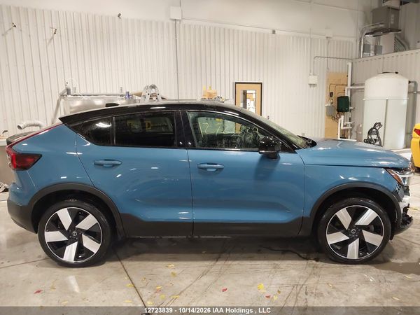 2022 VOLVO C40 P8 RECHARGE ULTIMATE — I14