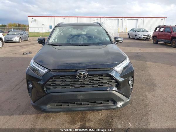2025 TOYOTA RAV4 XLE — I12