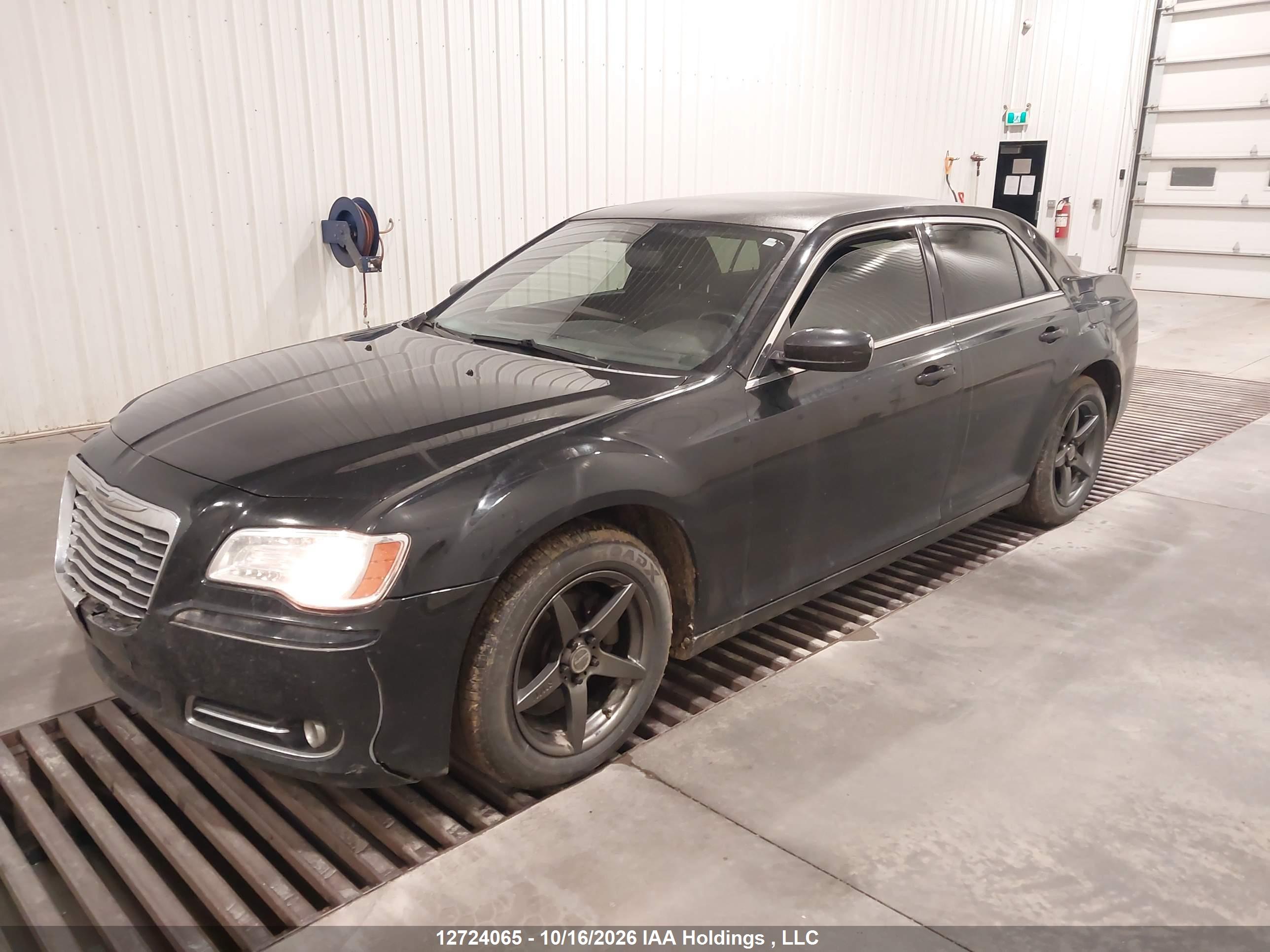 2013 CHRYSLER 300 TOURING — I2