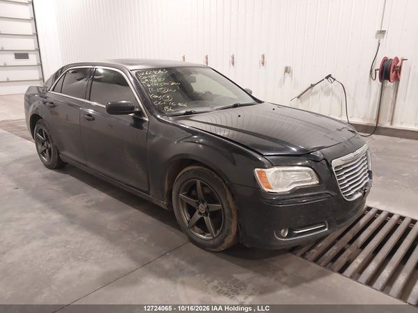 2013 CHRYSLER 300 TOURING — I1