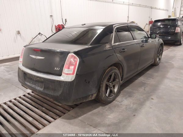 2013 CHRYSLER 300 TOURING — I4