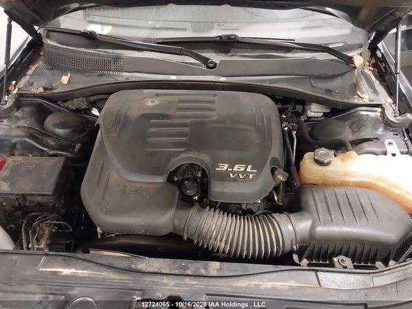 2013 CHRYSLER 300 TOURING — I10