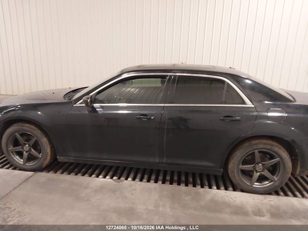 2013 CHRYSLER 300 TOURING — I15